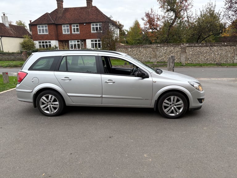 Vauxhall, ASTRA, Estate, 2008, Manual, 1364 (cc),5 doors - Image 3