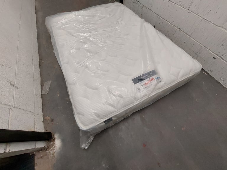 Double mattress in Oldham, Manchester | Mattresses for Sale | Gumtree