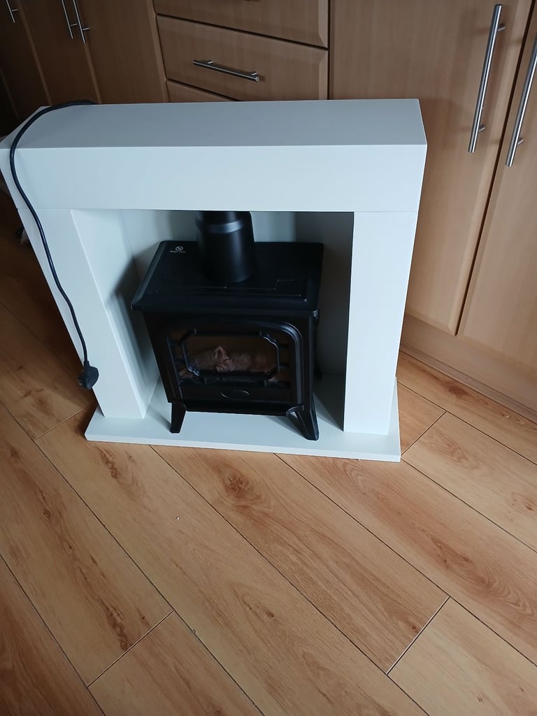 Electric log burner fire place 