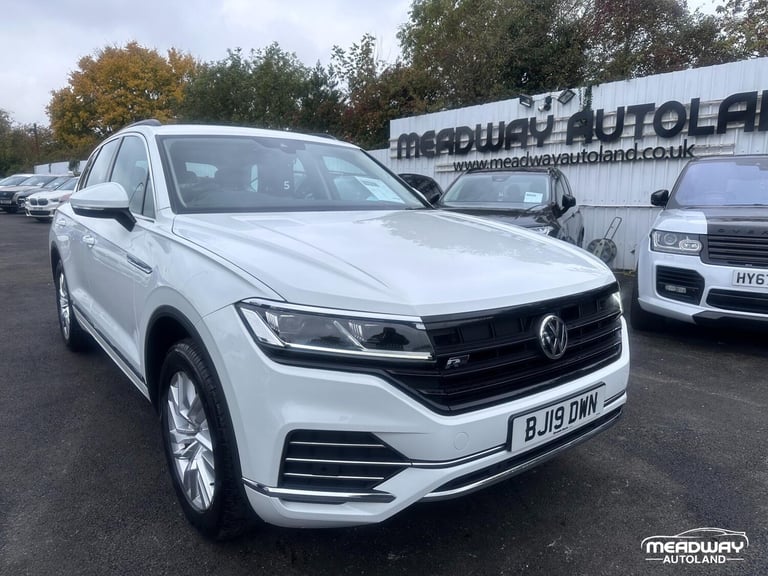image for 2019 Volkswagen Touareg 3.0 TDI V6 SEL Tiptronic 4Motion Euro 6 (s/s) 5dr ESTATE Diesel Automatic