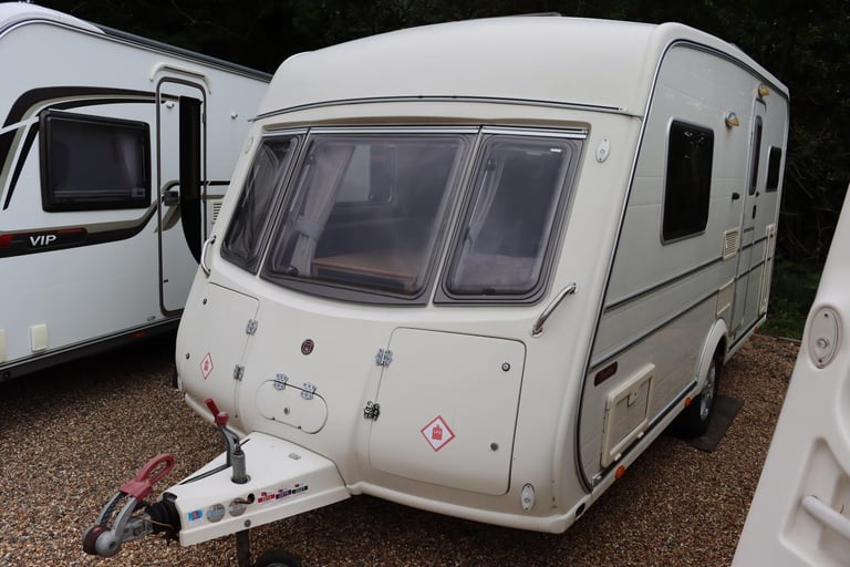 Vanmaster Fanfare 440 EK 2008 2 Berth Caravan + Motor Mover + Solar Panel 