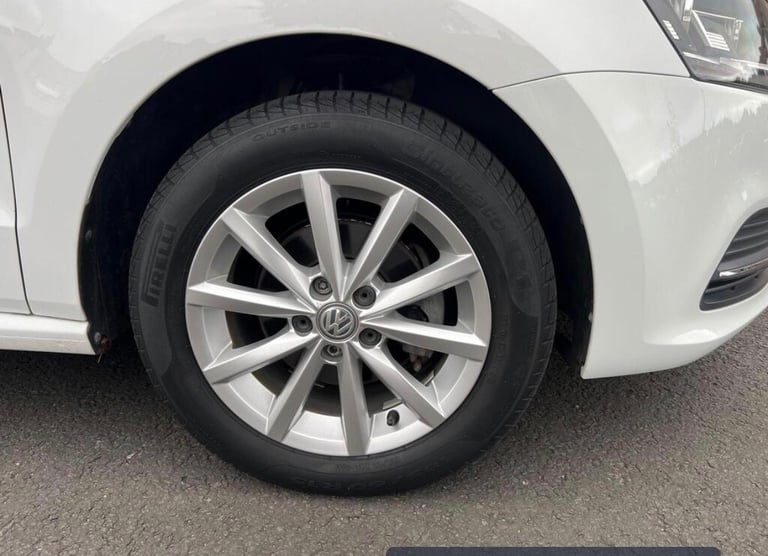Volkswagen Polo 1.2 TSI - Automatic 