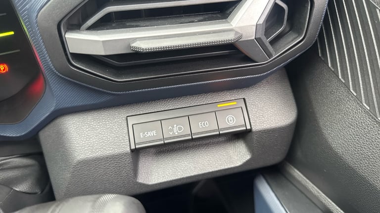 2024 Dacia Duster 1.6 Hybrid 140 Journey 5dr Auto HATCHBACK PETROL/ELECTRIC Automatic