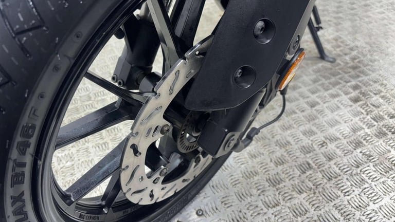 Yamaha MT-[Phone number removed]K 1 OWNER WARRANTY SERVICED 125CC LEARNER BIKE
