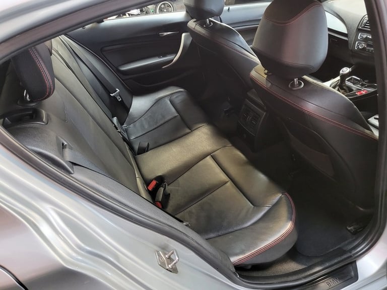 BMW 1 SERIES 118i SPORT