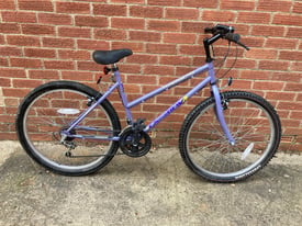 Ladies 19” Townsend bike bicycle. Delivery & D lock available