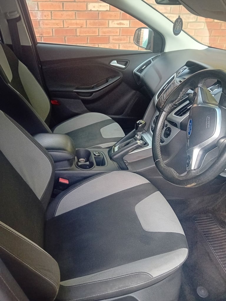 Ford, FOCUS, Estate, 2014, Manual, 1560 (cc), 5 doors