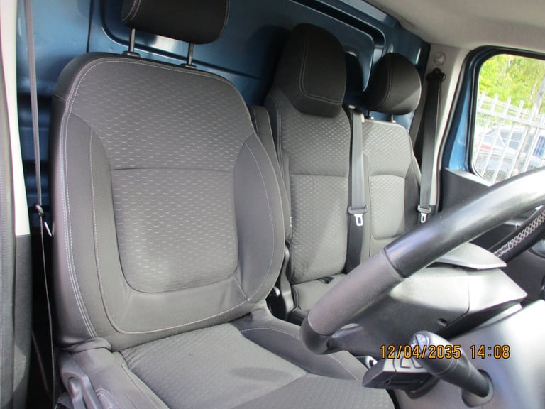 2015 Vauxhall Vivaro 2900 1.6CDTI BiTurbo 120PS ecoFLEX Sportive L2 H1 Van PANEL VAN Diesel Manual