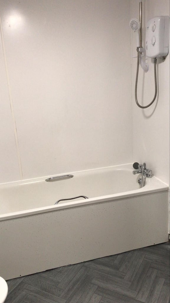 Double Room To Rent on Trenville Ave, Sparkhill. Supported Accommodation. 24Hr Move In