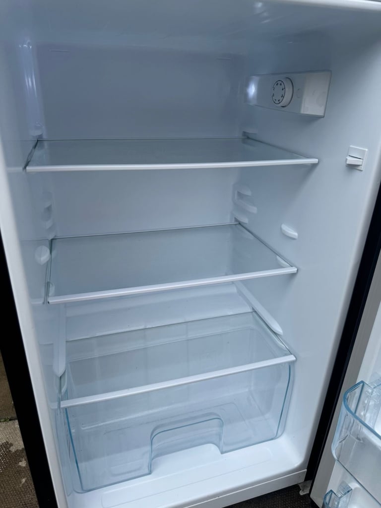 Frigemaster LED Fridge Freezer For Sale/ FREE DELIVERY