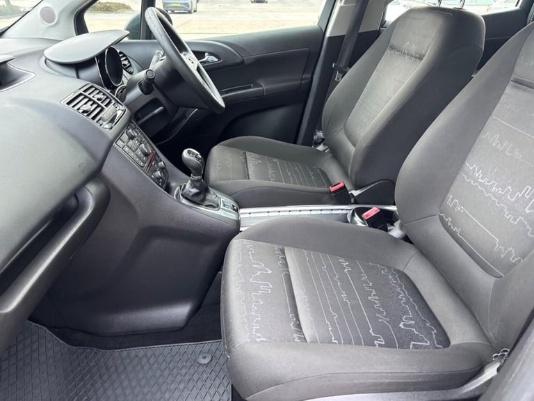 2011 Vauxhall Meriva 1.7 CDTi Exclusiv Euro 5 5dr MPV Diesel Manual