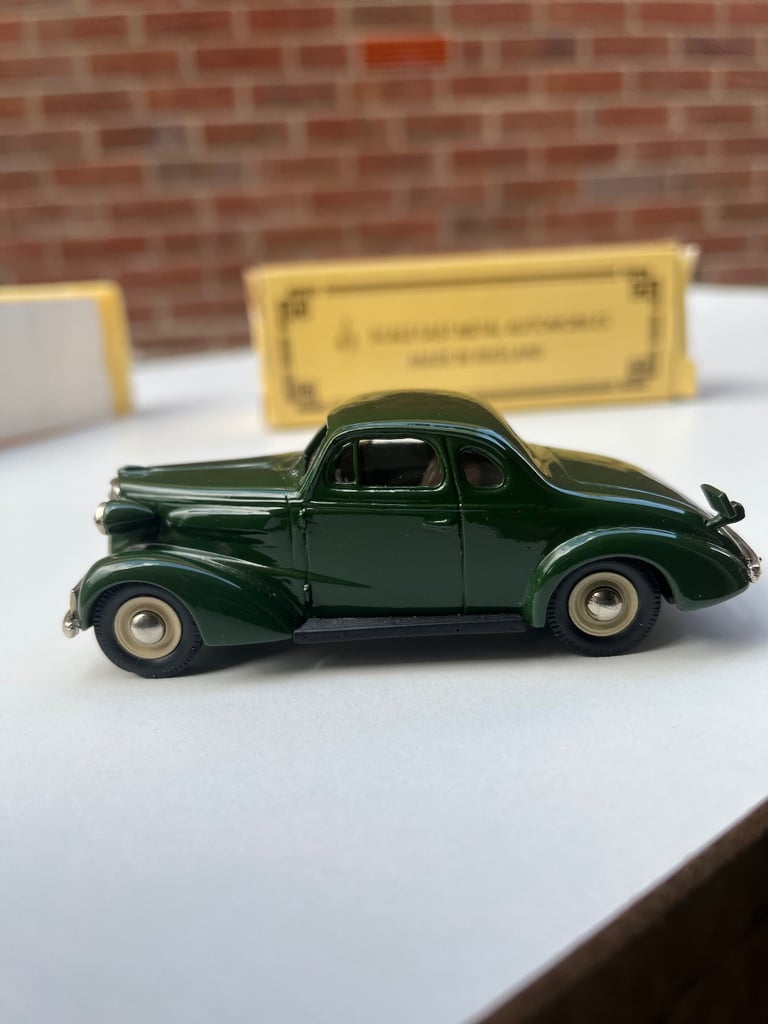 Brooklin Models - BRK. 4 1937 CHEVROLET COUPE