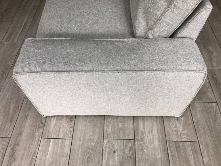 RRP:£798 2x IKEA KIVIK TWO SEATER TIBBLEBY LIGHT GREY MATCHING SOFA SUITE LONDON DELIVERY (DFS)