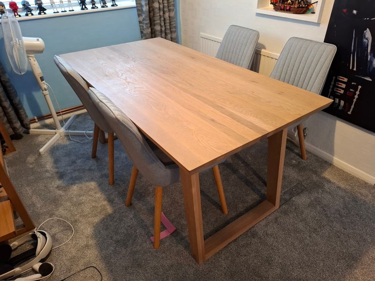 John Lewis dining table and chairs, hardley use and in excellent condition 