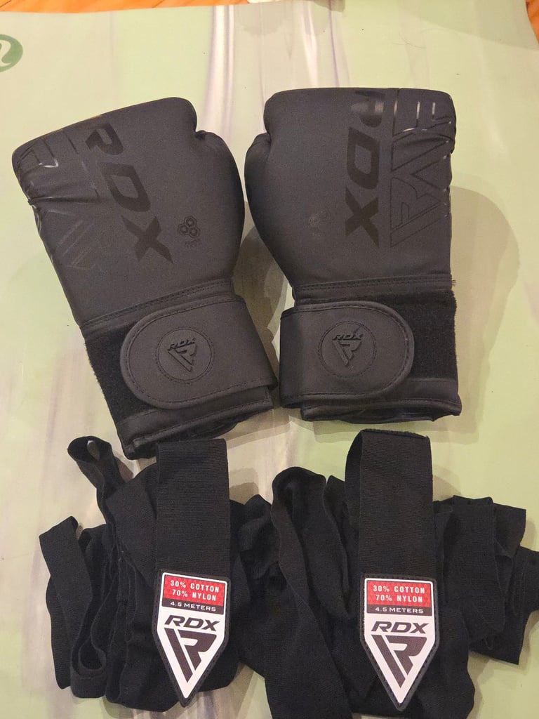 image for boxing gloves + hand wraps (brand new)(£42 RRP)