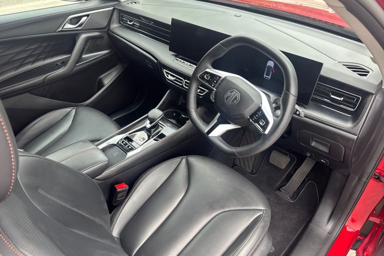 2024 MG MG HS 1.5 T-GDI Trophy 5dr DCT Hatchback Petrol Automatic