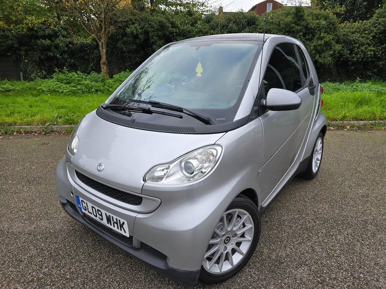 image for 2009 smart fortwo 1.0 MHD Passion Auto Euro 4 2dr COUPE Petrol Automatic