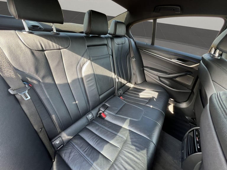 2017 BMW 5 Series 3.0 530d M Sport Auto xDrive Euro 6 (s/s) 4dr SALOON Diesel Automatic