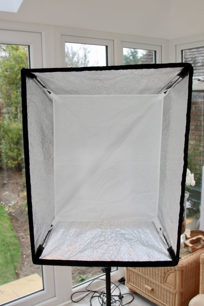  Bowens Esprit Gemini GM500 2-Head Flash Kit with Softbox , Umbrella . & Kit bag