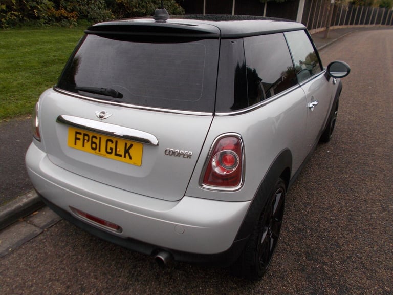 2011 MINI Hatch 1.6 Cooper Soho Euro 5 (s/s) 3dr HATCHBACK Petrol Manual