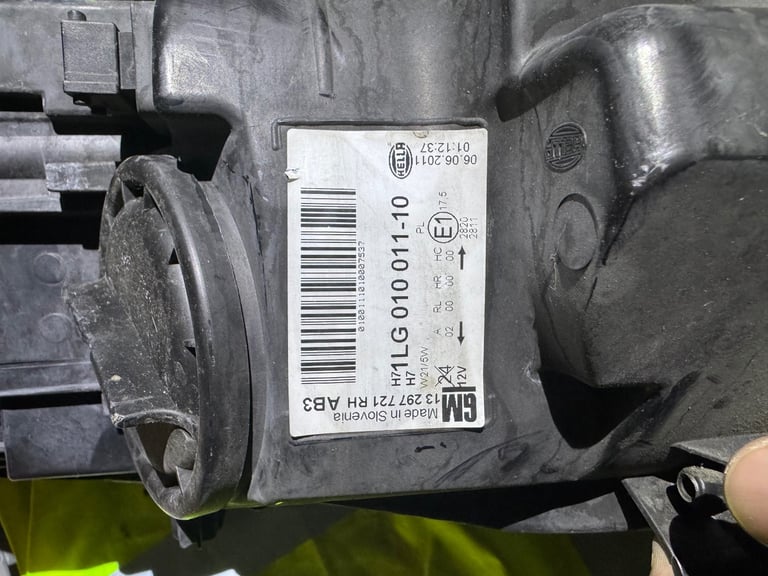 Vauxhall Astra 2011 Front Headlights (Pair) - Good Condition