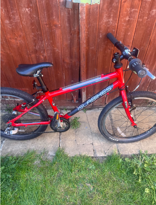 image for **Red Islabikes Beinn 20 Large - Age Use 6+ Ready to Ride**