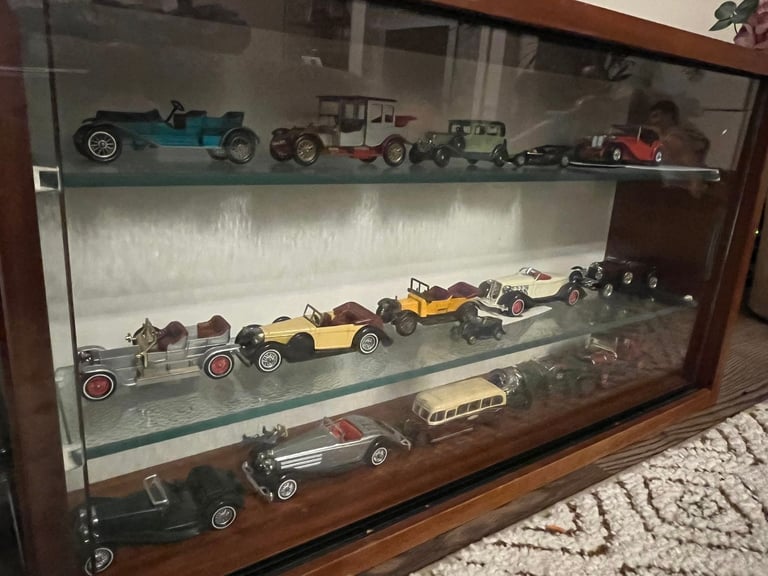 image for Display Case 30+ Vintage Matchbox/Corgi etc Diescast Model Cars