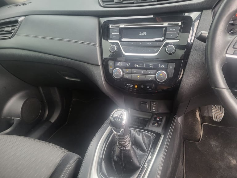 Nissan, X-TRAIL, Estate, 2018, Manual, 1598 (cc), 5 doors