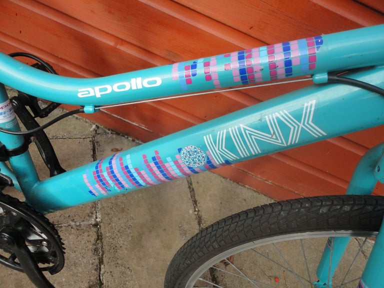 Apollo kinx girls bike, suit age 8 to 11 years, 24 inch wheels, 18 gears, working order