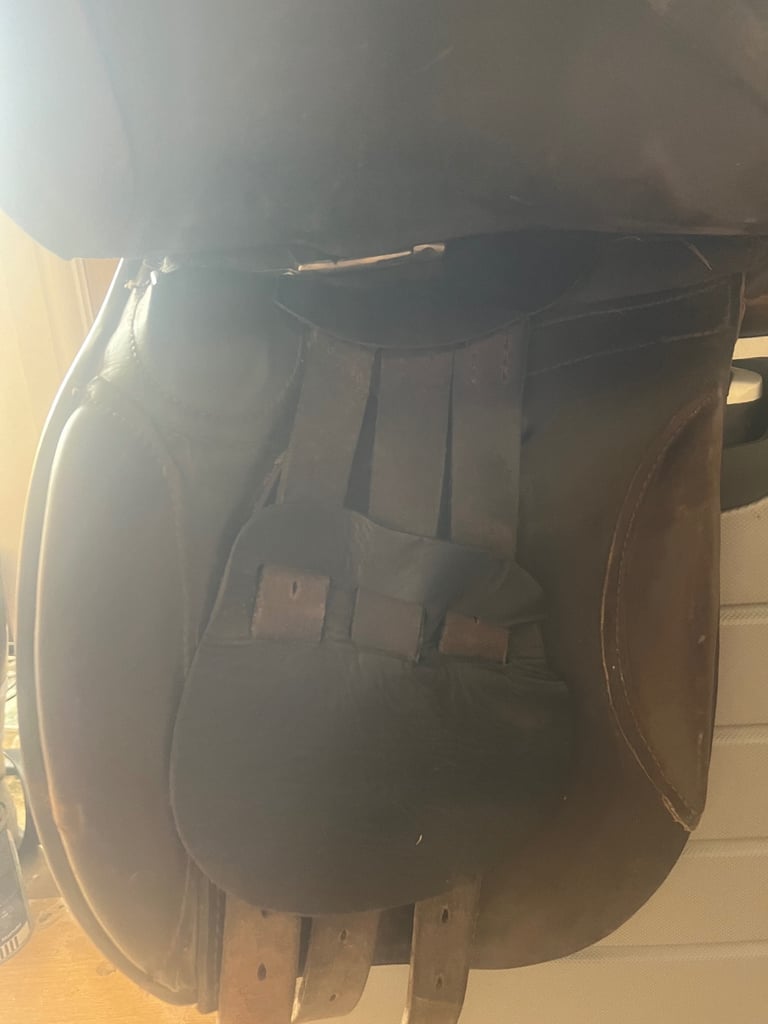 16” M and J English leather brown saddle 