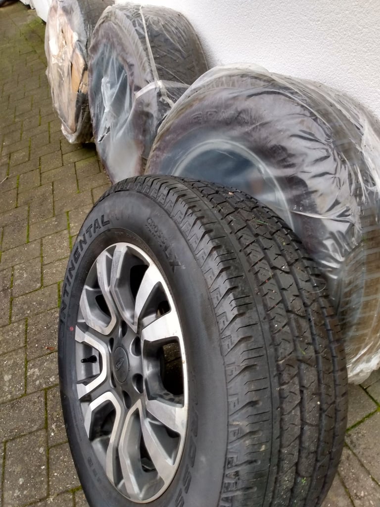 Ford Ranger Wildtrak 18” Alloy Wheels & Tyres Removed From Brand New Vehicle