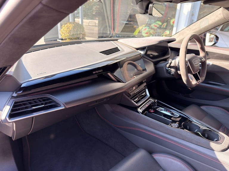 2023 Audi RS e-tron GT 93.4kWh Carbon Vorsprung Saloon 4dr Electric Auto quattro (598 ps) COUPE E...