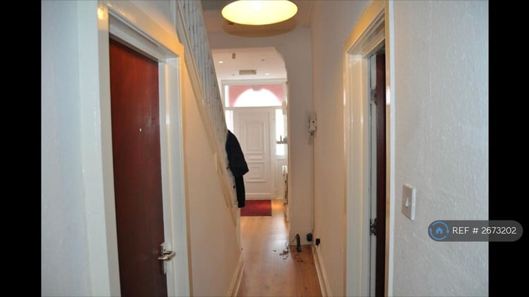 7 bedroom house in Curzon Avenue, Manchester, M14 (7 bed) (#2673202)