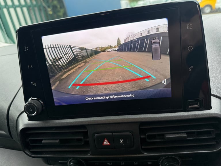 22 TOYOTA PROACE CITY ICON 50KWH AUTO APPLE CAR PLAY LWB ELECTRIC APPLE 
