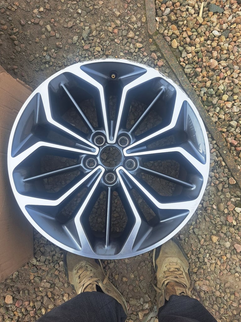 Ford Focus st line x alloy