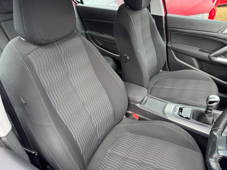 2015 Peugeot 308 1.6 HDi 115 Active 5dr HATCHBACK DIESEL Manual