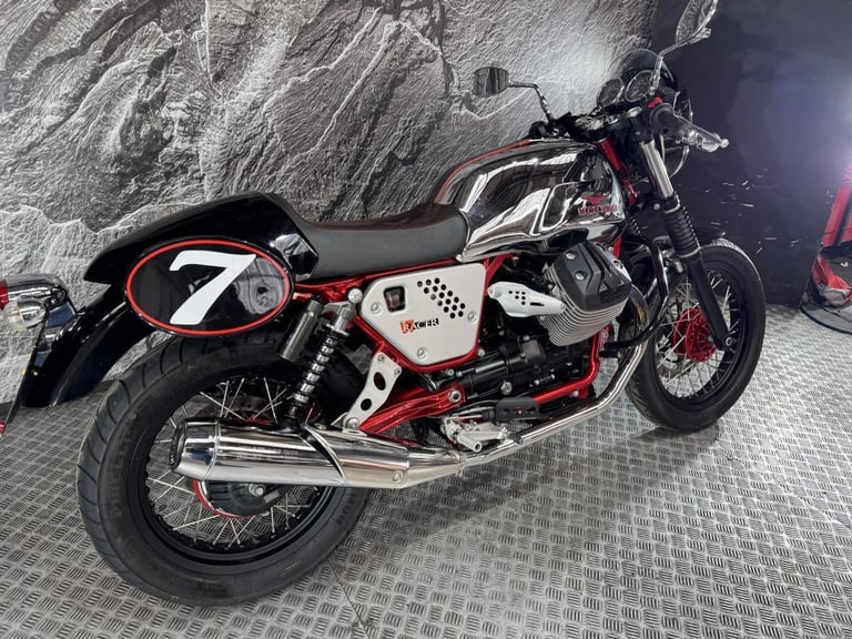 MOTO GUZZI V7 RACER 2013
