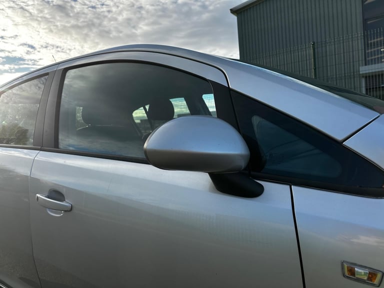 2009 Vauxhall Corsa 1.4i 16v SXi 5dr HATCHBACK Petrol Manual