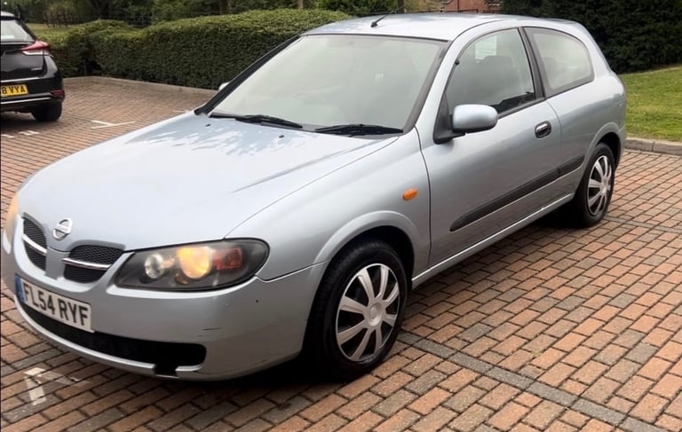 Nissan ALMERA Auto