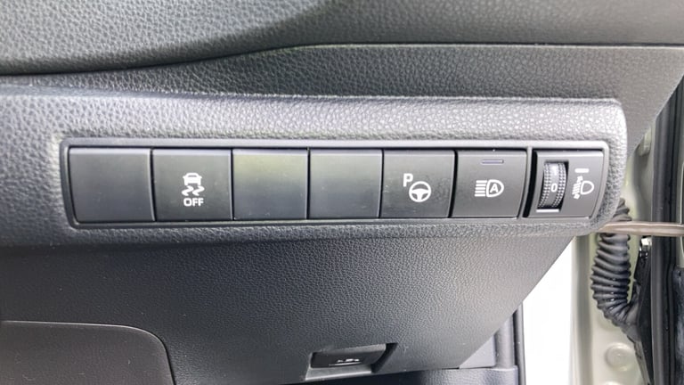 2019 Toyota Corolla 1.8 VVT-i Hybrid Icon Tech 5dr CVT Hybrid Hatchback Hatchback Hybrid Automatic