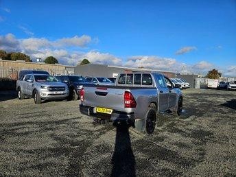  2020 ON 20 PLATE TOYOTA HILUX ACTIVE D-4D 4WD 2400CC DOUBLE CAB PICK UP ULEZ 