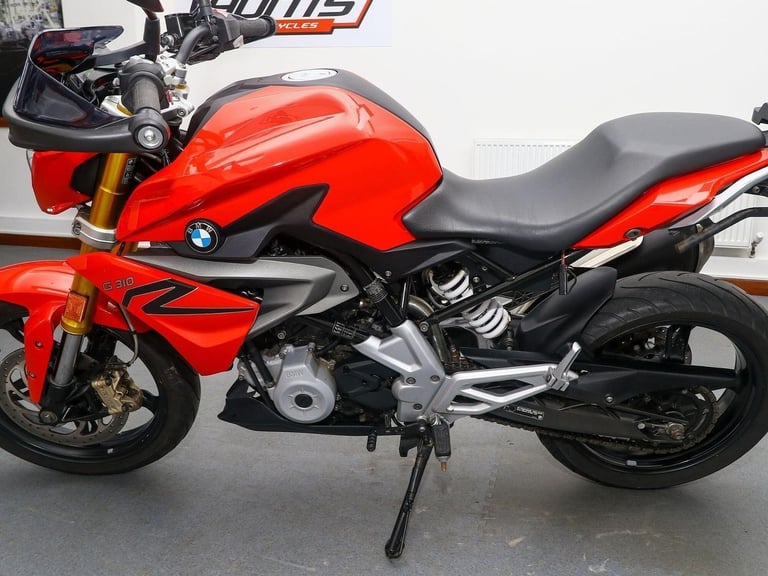 2019, '19 reg. BMW G310R. ONLY 7,332 MILES. A2 Legal. Superb Value £2,695
