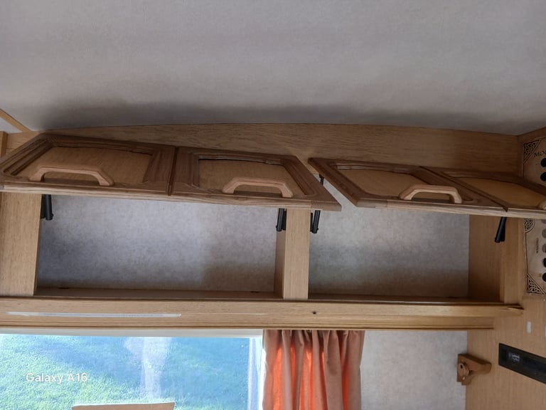 For sale 2/3 berth caravan