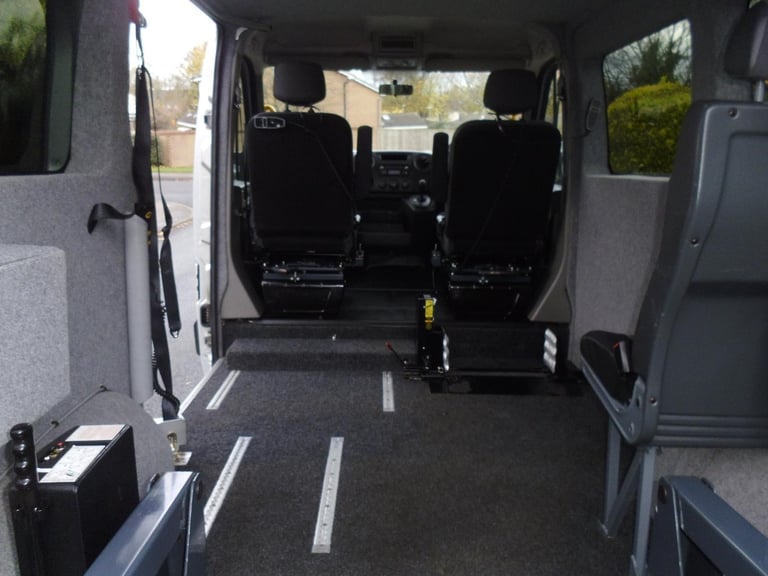 2014/63 Renault Master Wheelchair Accessible Driver and Passenger Transfer