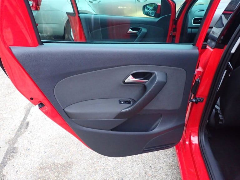 2013 13 VOLKSWAGEN POLO 1.2 MATCH EDITION HATCHBACK 5DR PETROL MANUAL EURO 5 (70