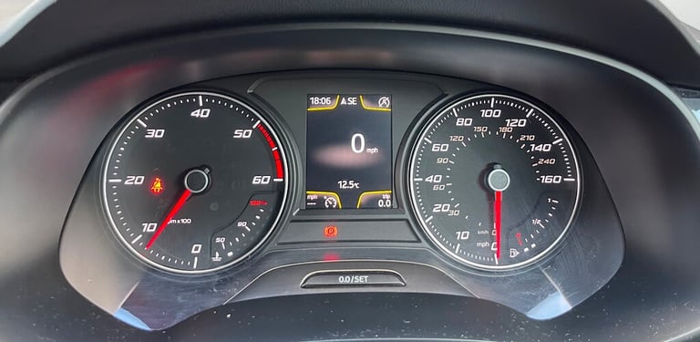 2014 SEAT Leon 1.6 TDI CR SE Hatchback 5dr Diesel Manual Euro 5 (s/s) (105 ps) Hatchback Diesel M...