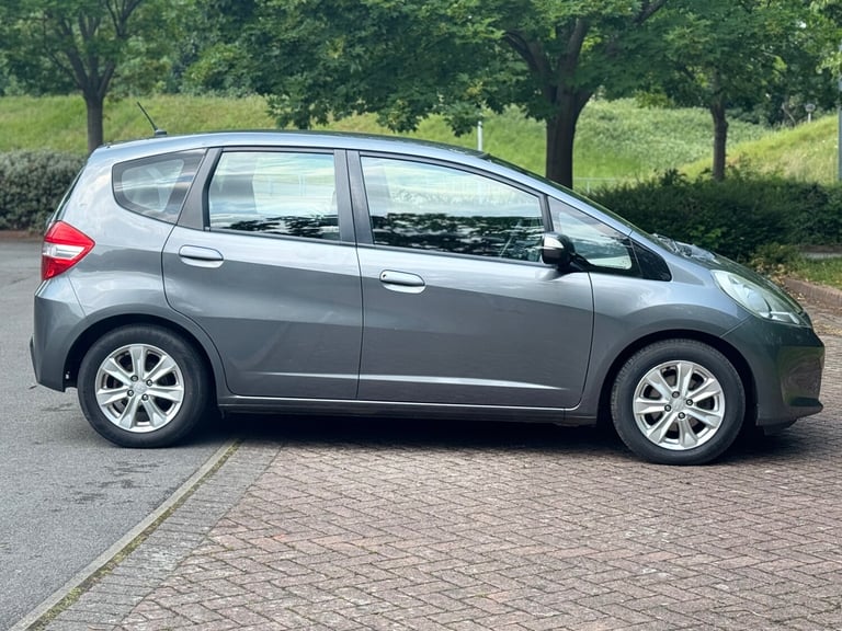 2013 Honda Jazz 1.4 i-VTEC ES 5dr HATCHBACK Petrol Manual