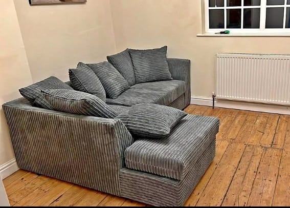 Brand New lovely 4 seater corner sofa available cash on delivery