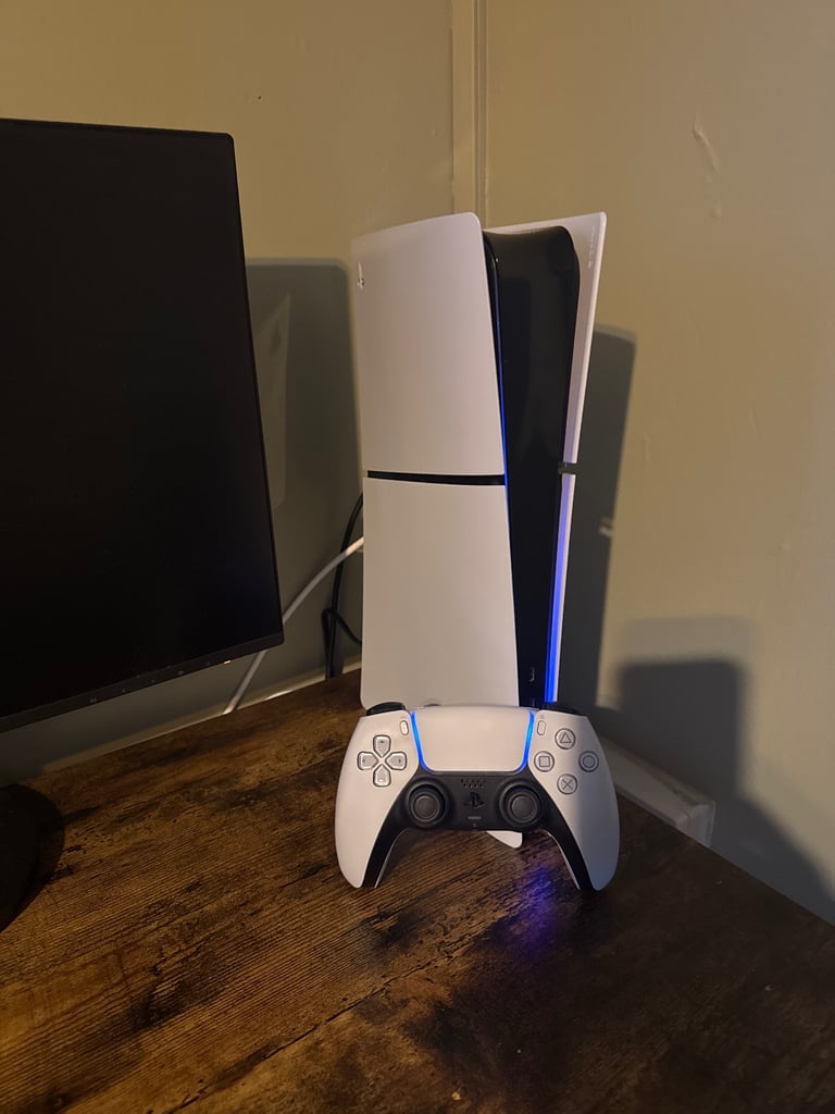 PlayStation 5 Digital Edition unboxed *** RESERVED***