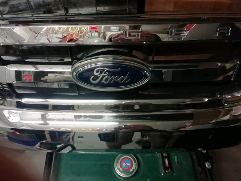 Ford grill 